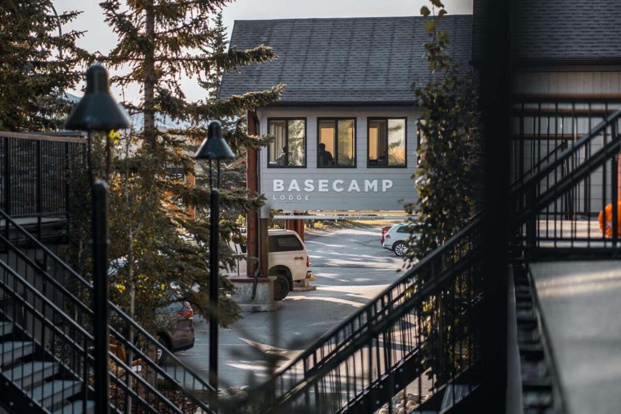 Basecamp Lodge Κάνμορ Εξωτερικό φωτογραφία
